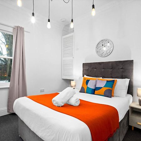 Luxury Apartment - Wolverhampton - Netflix - Smart Tv - Fast Wifi - 7Apc Bagian luar foto